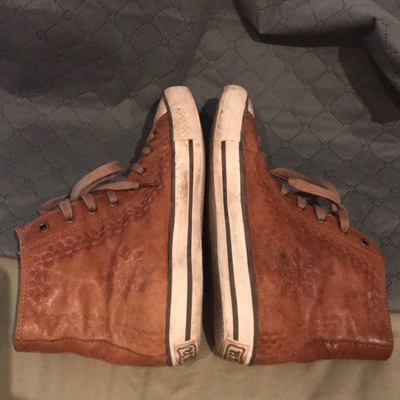 These leather embossed high tops were bought in UK - Picture 5 of 8